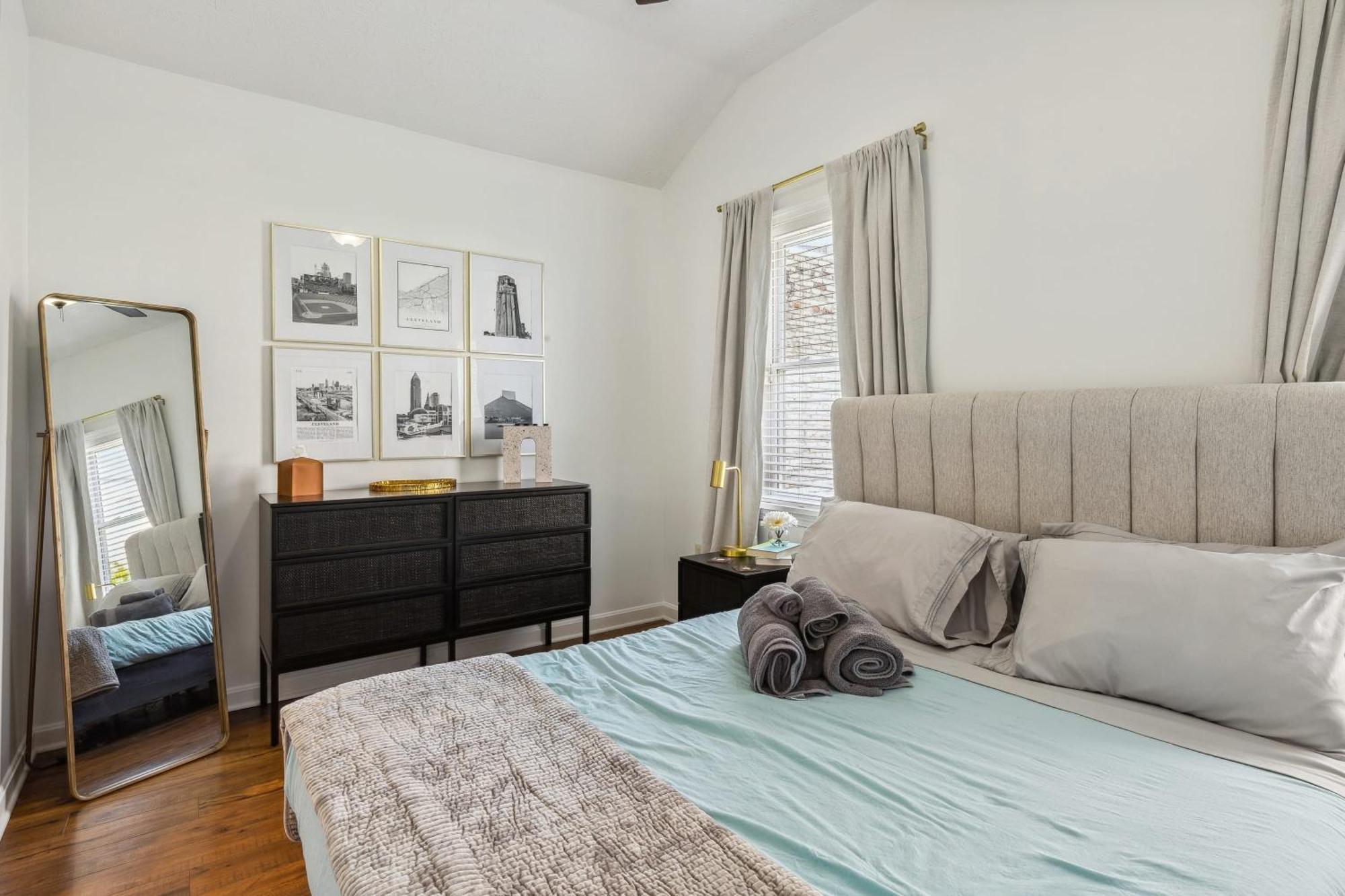 Newly Renovated Tremont Treasure I Cozy + Modern Villa Cleveland Dış mekan fotoğraf