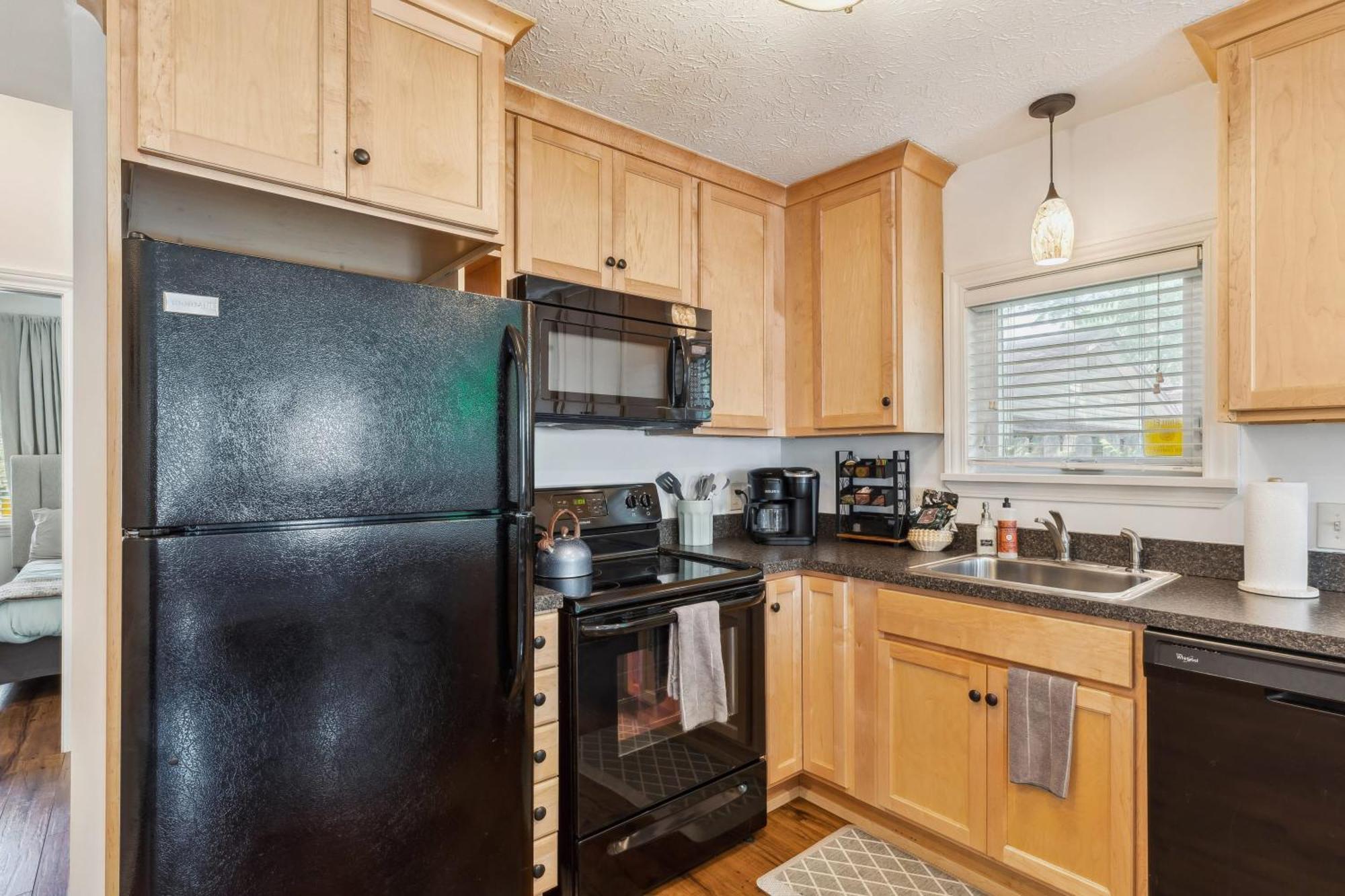 Newly Renovated Tremont Treasure I Cozy + Modern Villa Cleveland Dış mekan fotoğraf