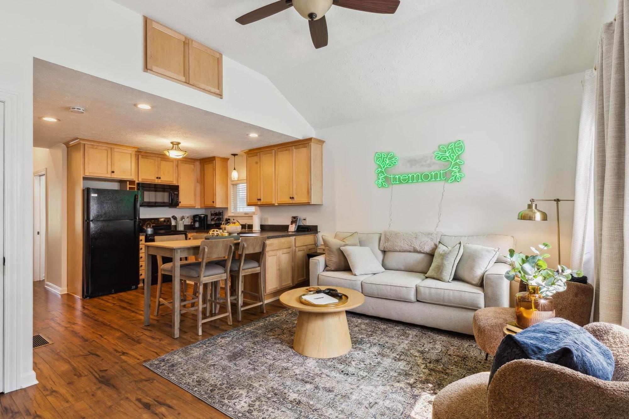 Newly Renovated Tremont Treasure I Cozy + Modern Villa Cleveland Dış mekan fotoğraf